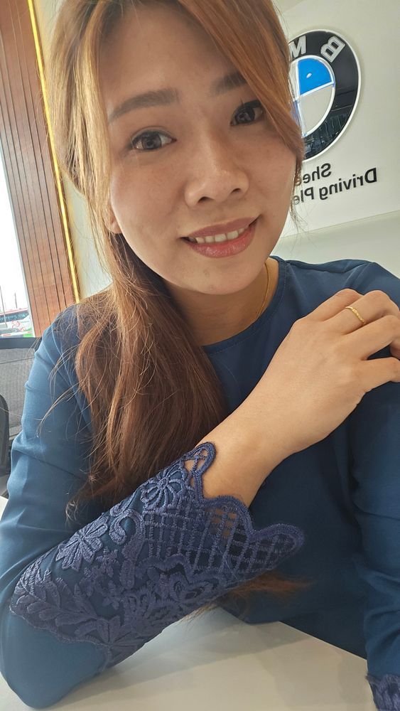 Evelyn Tan